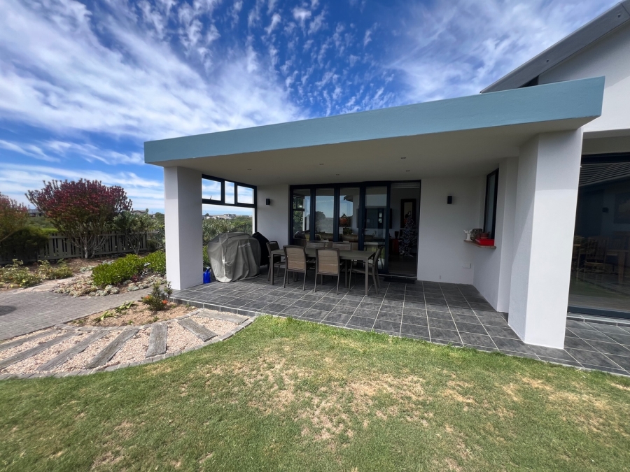 3 Bedroom Property for Sale in Oubaai Western Cape